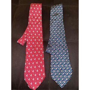 Vineyard Vines Martha’s Vineyard set of 2 Men’s neckties ties blue with pink cra